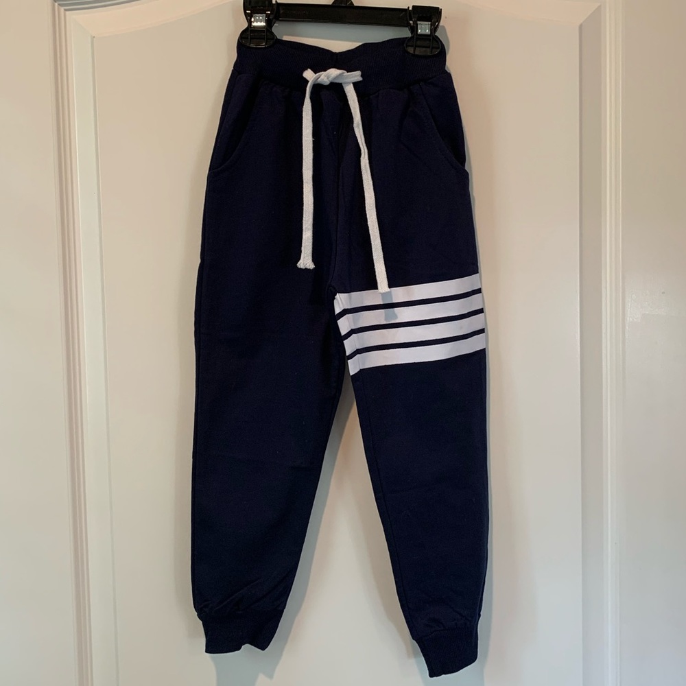 💙 NWT. Pull-on kid joggers.